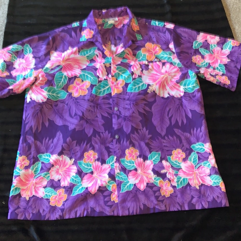Real HAWAIIAN SHIRT purple floral Men’s XL SILKY poly.